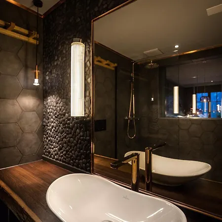Hotel Huus Gstaad
