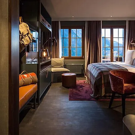Huus Gstaad Otel Saanen