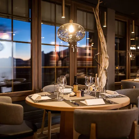 Huus Gstaad Hotel