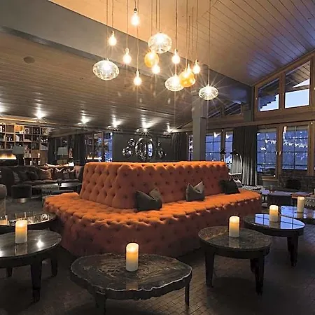 Hotell Huus Gstaad
