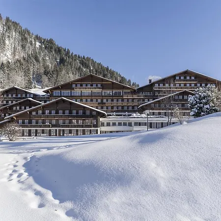 ホテル Huus Gstaad