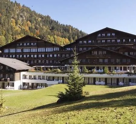 ホテル Huus Gstaad