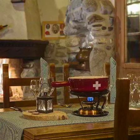 Huus Gstaad Занен