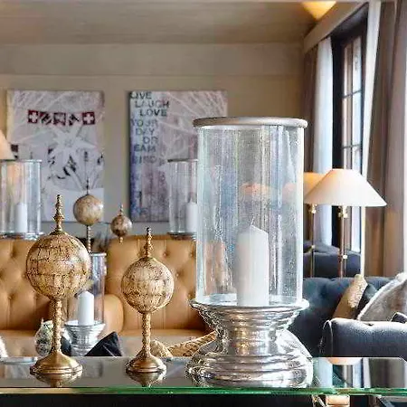 Huus Gstaad Hotel