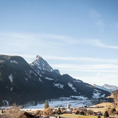 Huus Gstaad זאנן