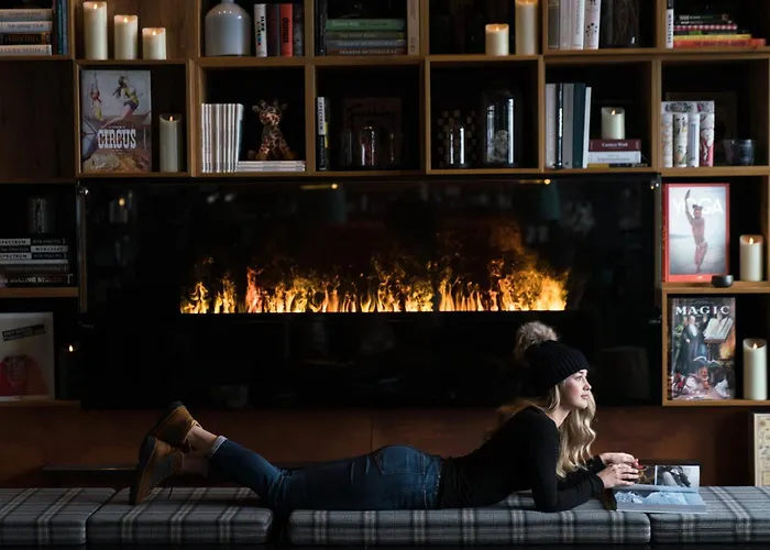 Huus Gstaad Hotel 4*