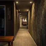 Huus Gstaad Hotel