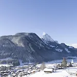 Huus Gstaad Saanen