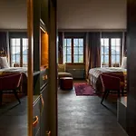 מלון Huus Gstaad 4*