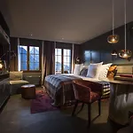 מלון Huus Gstaad 4*
