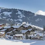 מלון Huus Gstaad זאנן