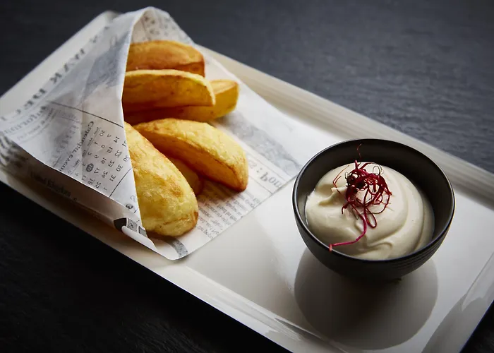 Huus Gstaad Hotel 4*